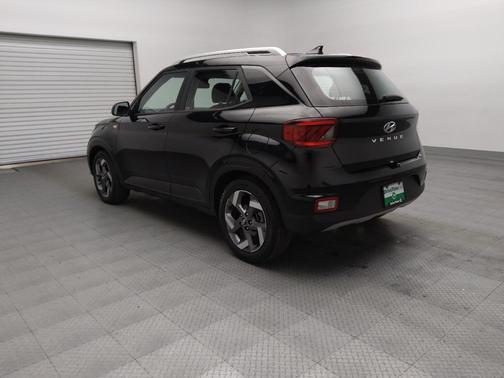 2022 Hyundai VENUE SEL