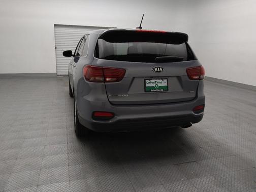 Everlasting Silver 2020 Kia Sorento LX