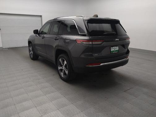 2022 Jeep Grand Cherokee 4xe Base