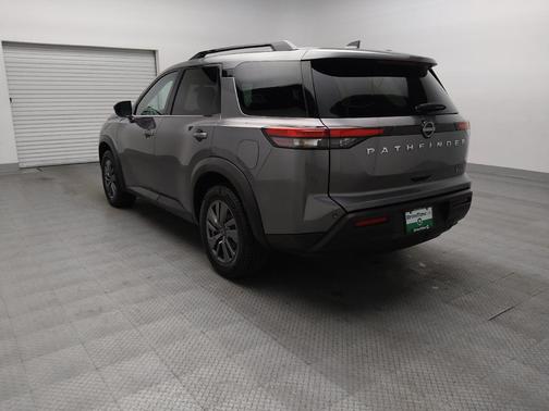 Gun Metallic 2022 Nissan Pathfinder SV 2WD