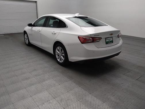 White 2022 Chevrolet Malibu LT
