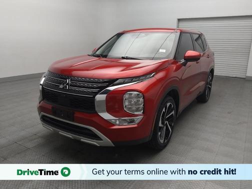 Red Diamond 2022 Mitsubishi Outlander SE