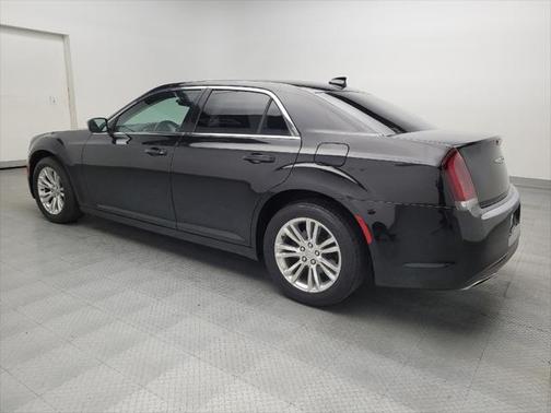2017 Chrysler 300 Limited