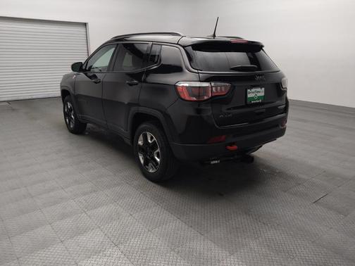 Diamond Black Crystal Pearlcoat 2018 Jeep Compass Trailhawk