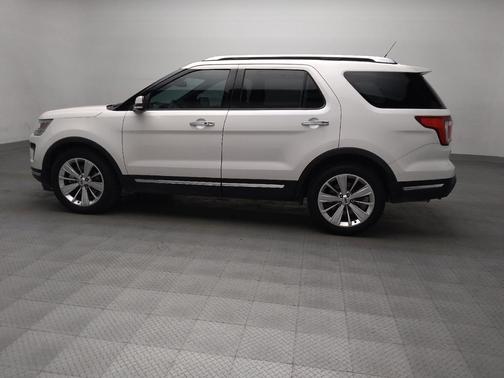 White Platinum Metallic Tri-Coat 2019 Ford Explorer Limited
