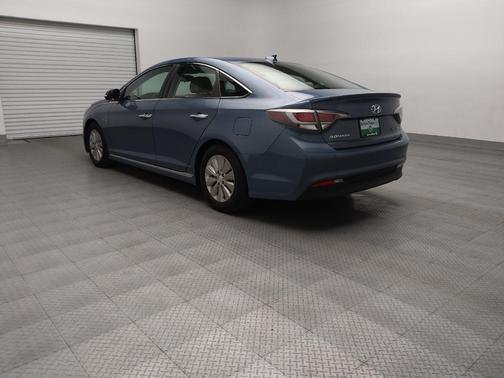 2016 Hyundai SONATA Hybrid SE