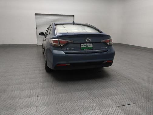 2016 Hyundai SONATA Hybrid SE