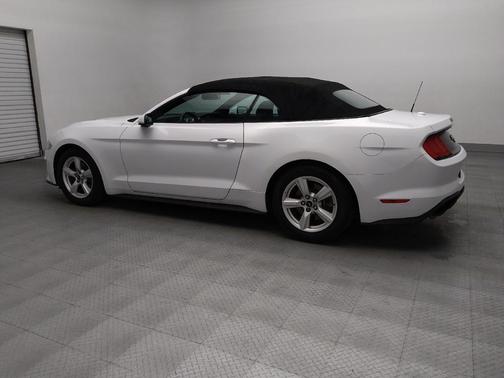 Oxford White 2019 Ford Mustang EcoBoost