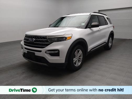Oxford White 2021 Ford Explorer XLT