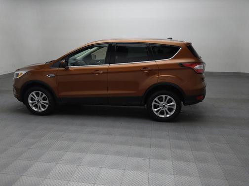 Canyon Ridge Metallic 2017 Ford Escape SE