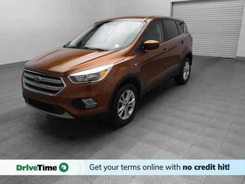 Canyon Ridge Metallic 2017 Ford Escape SE