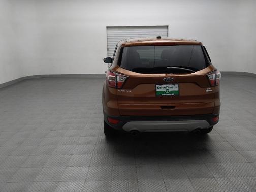 Canyon Ridge Metallic 2017 Ford Escape SE