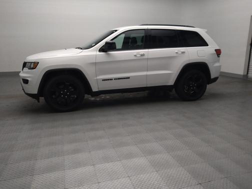 Bright White Clearcoat 2019 Jeep Grand Cherokee Upland