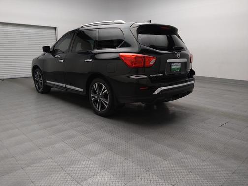 2019 Nissan Pathfinder Platinum