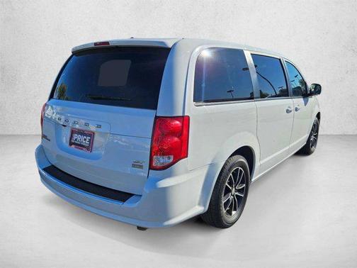 White Knuckle Clearcoat 2019 Dodge Grand Caravan GT
