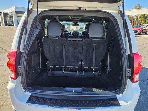 White Knuckle Clearcoat 2019 Dodge Grand Caravan GT