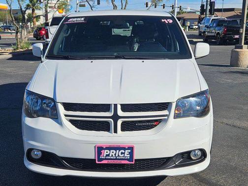 White Knuckle Clearcoat 2019 Dodge Grand Caravan GT