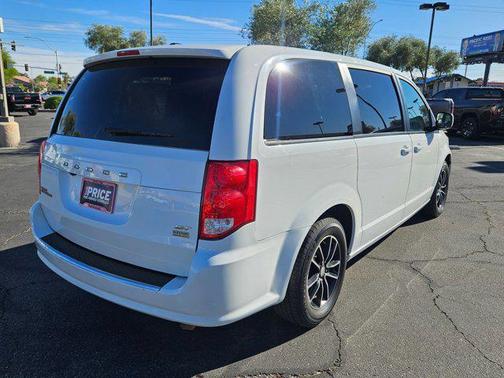 White Knuckle Clearcoat 2019 Dodge Grand Caravan GT