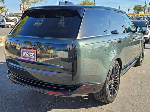 2025 Land Rover Range Rover P400 SE