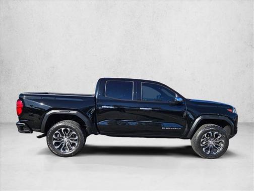2023 GMC Canyon Denali