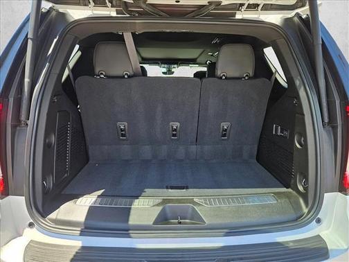 White Frost Tricoat 2021 GMC Yukon Denali