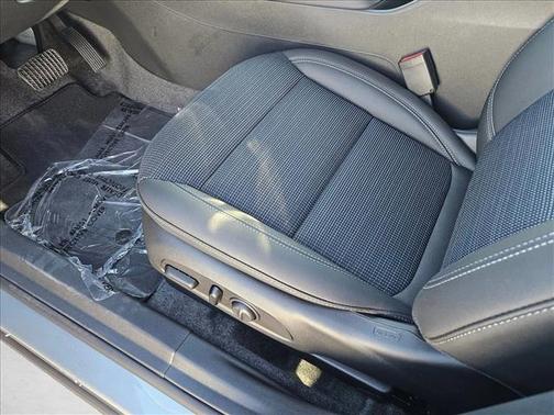 Moonstone Gray Metallic 2026 Buick Envista Preferred FWD