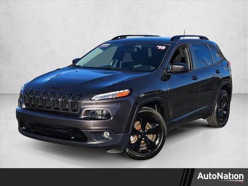 Granite Crystal Metallic Clearcoat 2018 Jeep Cherokee Latitude