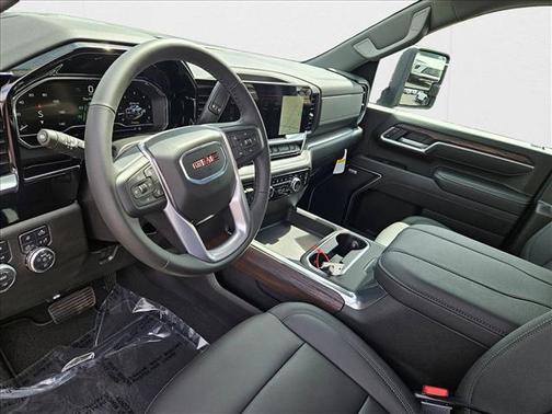 2025 GMC Sierra 2500 SLT