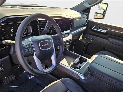 2025 GMC Sierra 2500 SLT