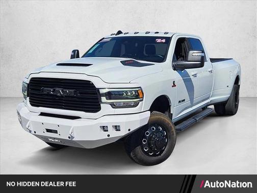 Bright White Clearcoat 2024 RAM 3500 Laramie Crew Cab 4x4 8' Box