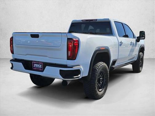 Summit White 2022 GMC Sierra 2500 AT4
