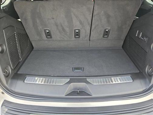 Pearl Beige Metallic 2024 GMC Yukon Denali Ultimate
