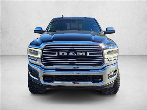 Diamond Black Crystal Pearlcoat 2022 RAM 2500 Laramie Crew Cab 4x4 6'4' Box