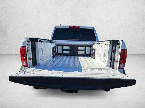 Bright White Clearcoat 2016 RAM 1500 Big Horn