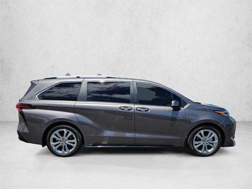 Predawn Gray Mica 2024 Toyota Sienna Platinum