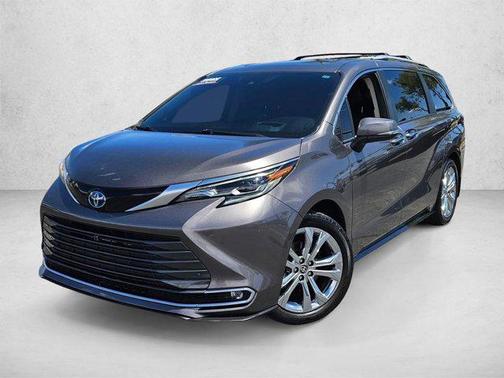 Predawn Gray Mica 2024 Toyota Sienna Platinum