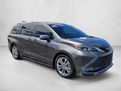 Predawn Gray Mica 2024 Toyota Sienna Platinum