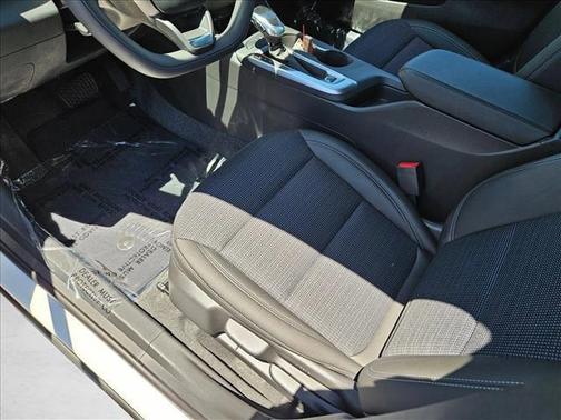 Summit White 2026 Buick Envista Preferred FWD