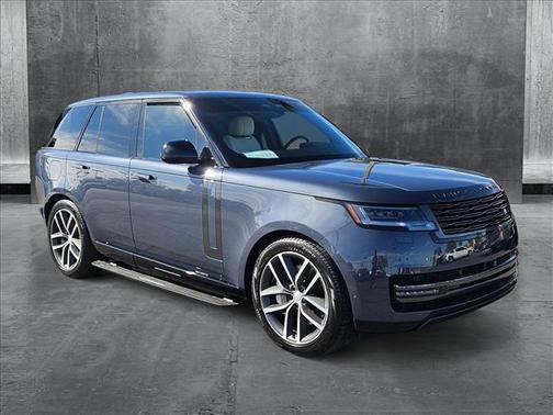 2025 Land Rover Range Rover P550e SE