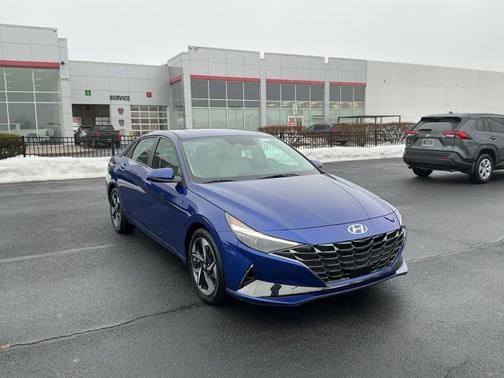 2023 Hyundai ELANTRA Limited