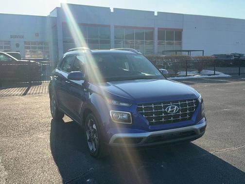 2023 Hyundai VENUE SEL