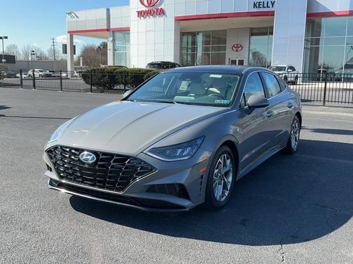 Gray 2021 Hyundai SONATA SEL