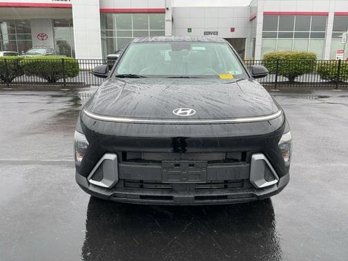 2025 Hyundai KONA SE