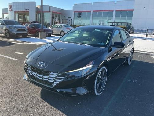 2023 Hyundai ELANTRA SEL