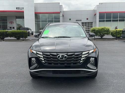 Black 2023 Hyundai TUCSON SEL