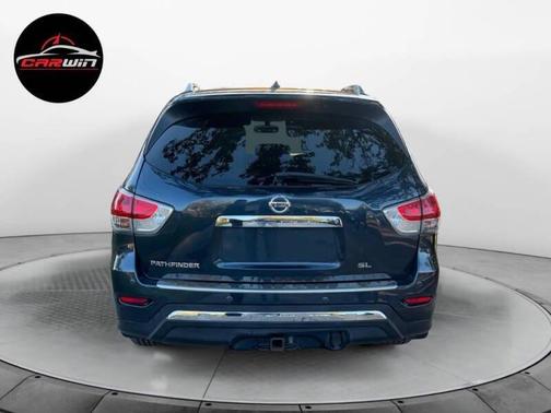 2015 Nissan Pathfinder SL