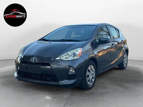 2014 Toyota Prius c Two