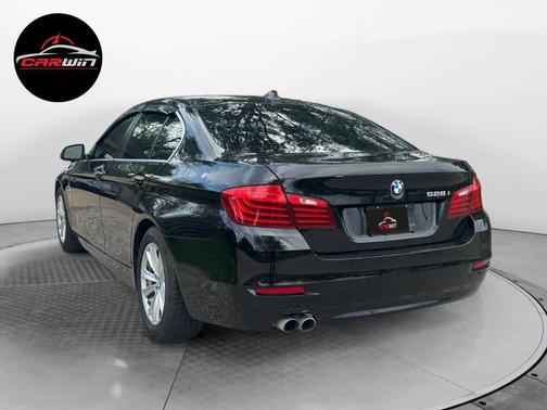 2015 BMW 528 528i 4dr Sedan