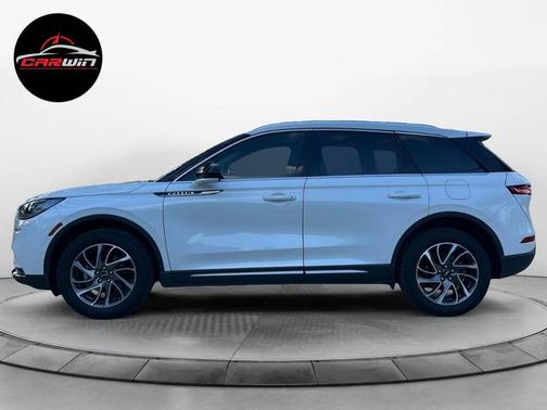 Pristine White Metallic Tri-Coat 2022 Lincoln Corsair Standard
