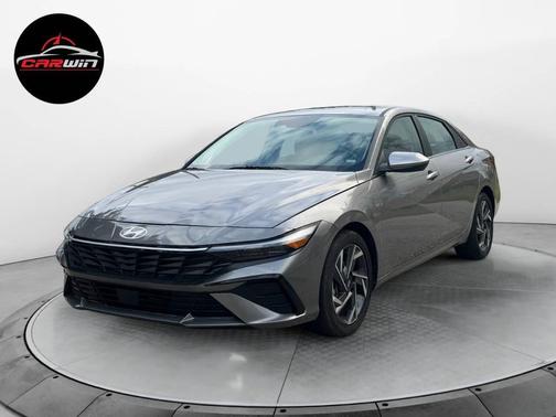 2025 Hyundai ELANTRA SEL